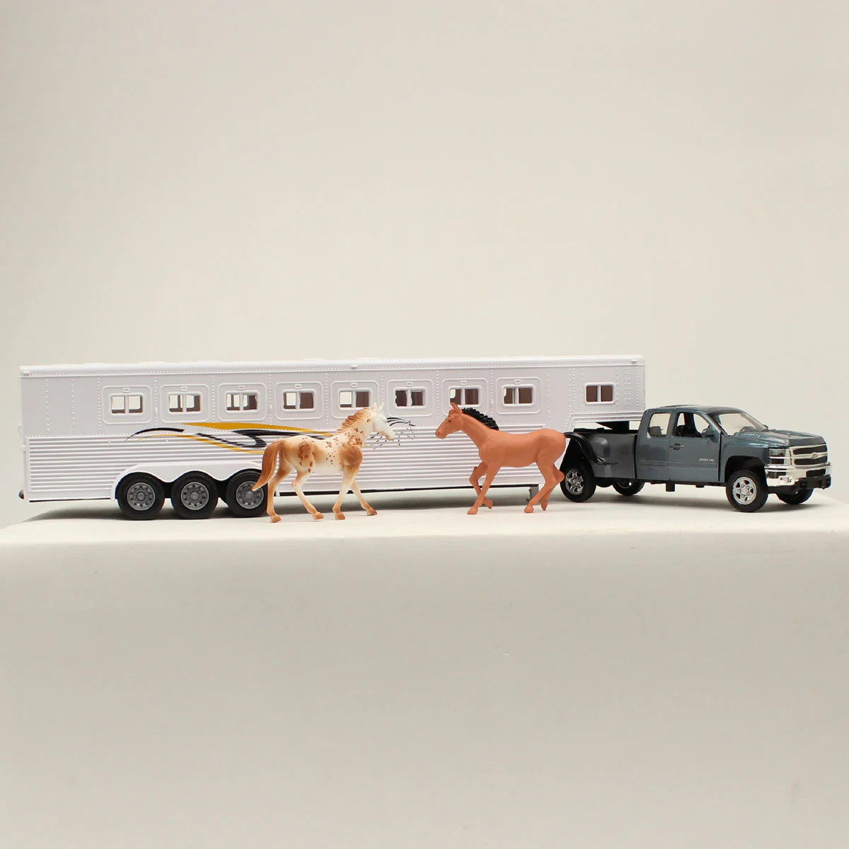M&F CHILDRENS TRUCK AND HORSE TRAILER TOY SET 50632