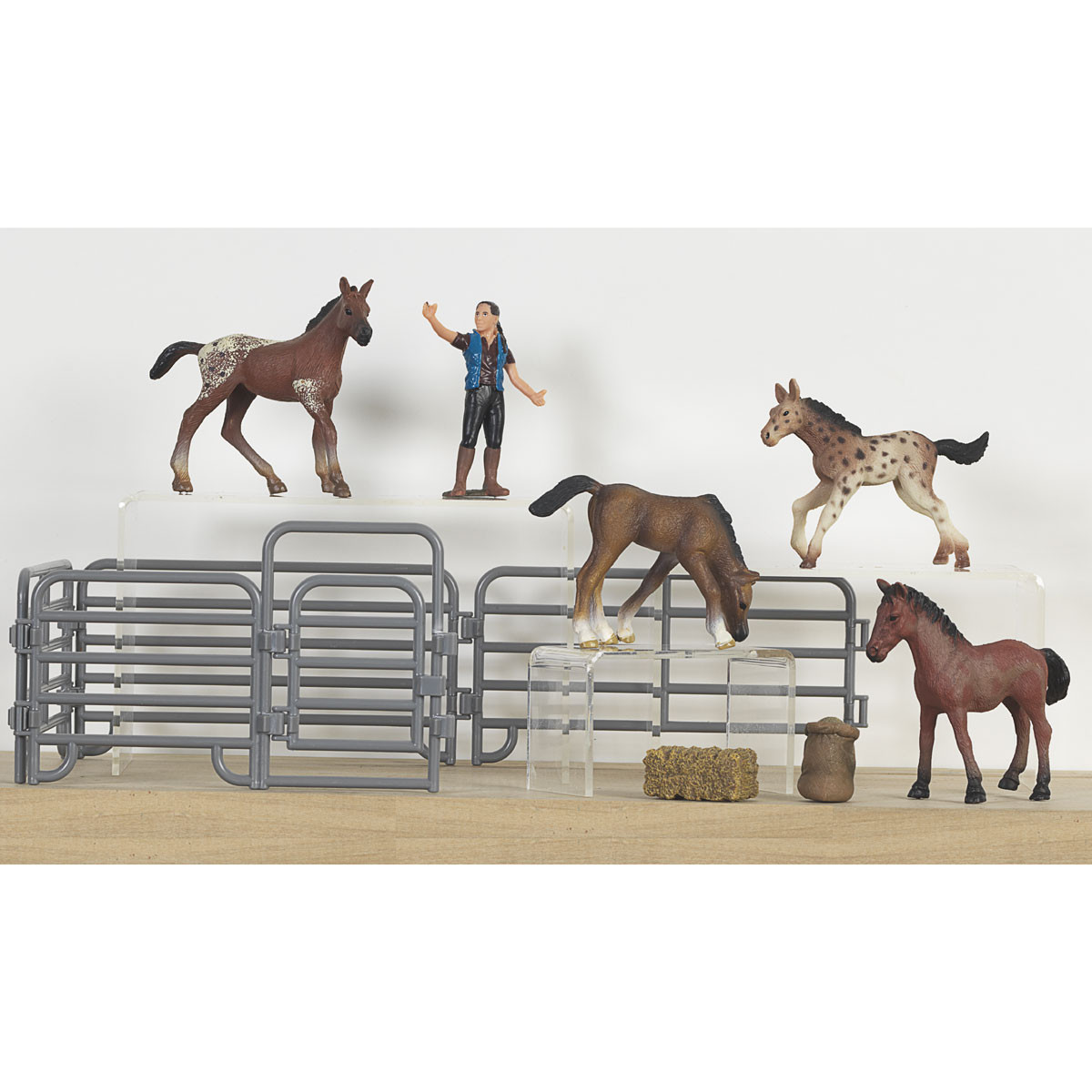 M&F BIGTIME BARNYARD FOAL SET WITH PANELS TOY 5100013