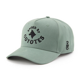 RAISED BY COYOTES LOGO FIELD HAT GREEN/BLACK