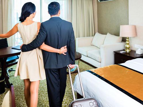 Women Less Likely To Use Condoms With Good Looking Blokes Women Less Likely To Use Condoms With Good Looking Blokes