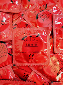 Glyde Slim Fit Condoms 24 Loose Pack - Buy Condoms Online