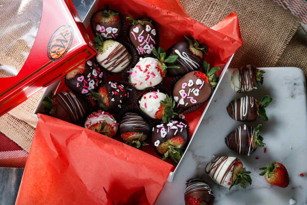 Chocolate Dipped Strawberries Pick up in Store only