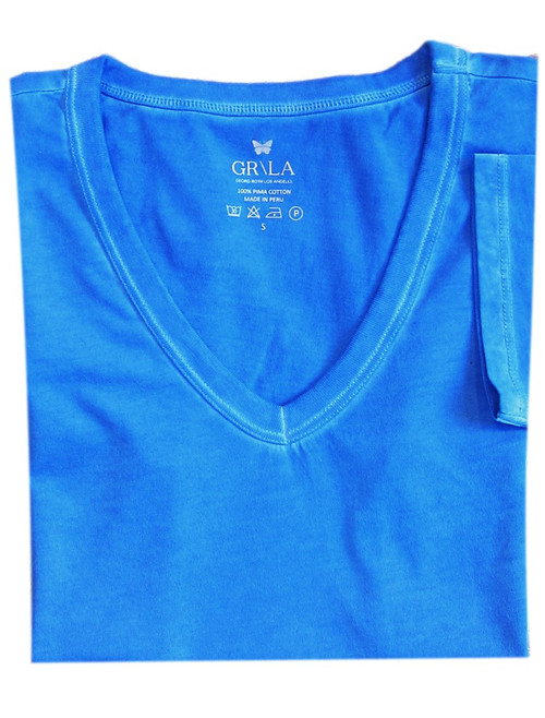 The perfect Tee - Our lux Pima is made of the finest Peruvian pima cotton on earth, from peru.
Short sleeve with a perfect V! Sleeve length approx. to the middle of muscle. Super soft buttery feel.
The choice is yours, fitted and shapely or for a more relaxed fit we recommend sizing up.
Garment dyed in a wow Royal! 
Machine wash cold and lay flat to dry or light dryer okay. No Blaech
Size XS (2-4)
Size S (4-6)
Size M (6-8)
Size L (10)
Size XL (12)
Size 2X (14)