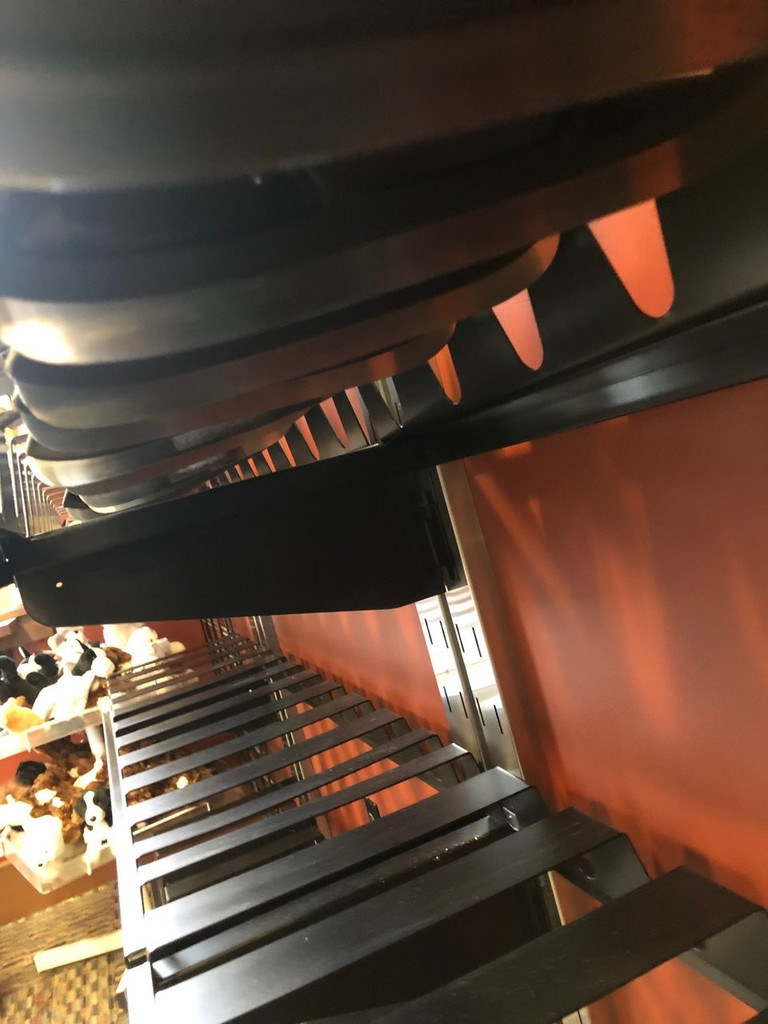 Ice Skate Storage system for storing multiple Ice Skates