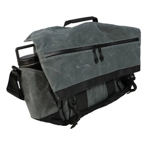 Wanderer Messenger Bag