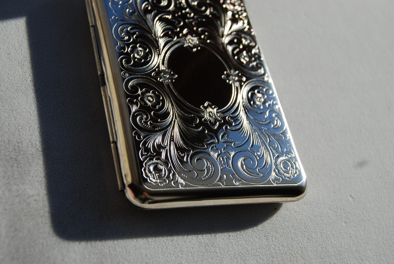 dresden cigarette holder Slim Pocket Wallet Cigarette Case: Holds regular cigarettes, business  cards, credit cards, ID and/or money