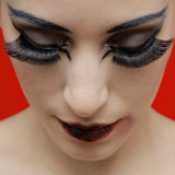 What to Know Before Getting Lash Extensions or Fake Lashes