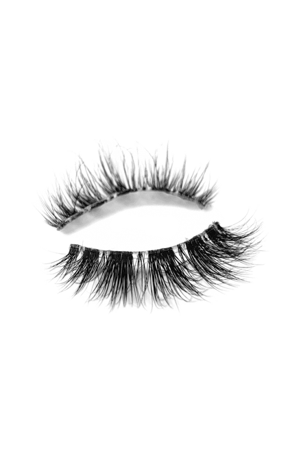 L'amore Lashes ~ Luxury Silk Lashes ~ ISABELLA