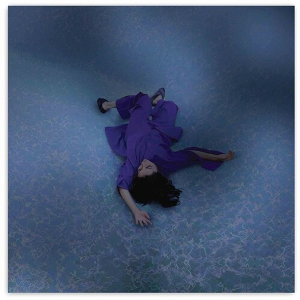 !AY! - TRANSLUCENT RED