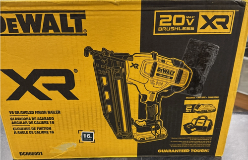 DEWALT 20V MAX* XR Finish Nailer, Angled, 16GA (DCN660D1)