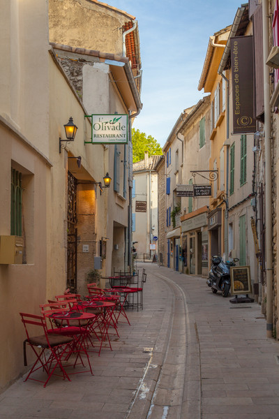 Alleyway in Saint Remy de Provence