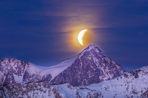 Dawn, Lunar Eclipse, Super Moon, Mount Ritter January 2018