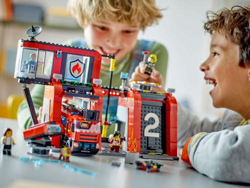 City Fire Station with Fire Engine Toy Playset 60414