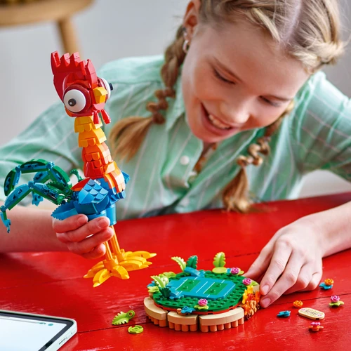 Disney Moana 2 Heihei Buildable Animal Toy 43272