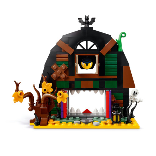 Halloween Barn with Skeleton Minifigure & Bat 40721