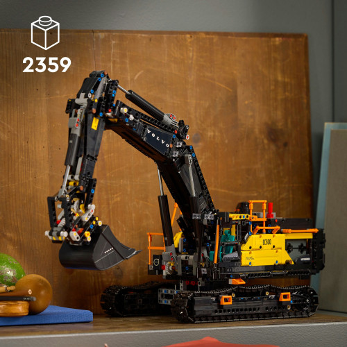 Technic Volvo EC500 Hybrid Excavator Set 42215