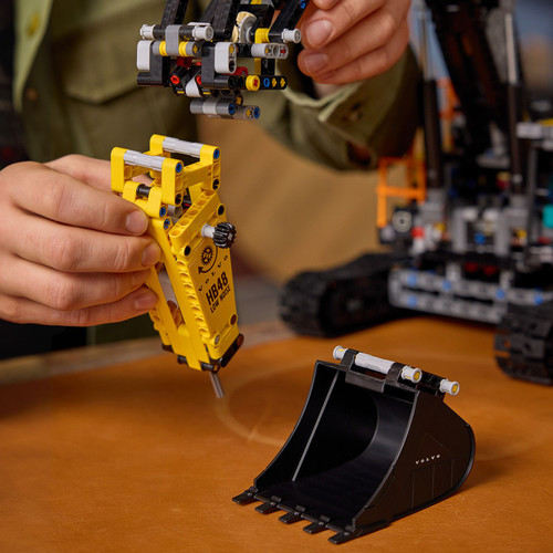 Technic Volvo EC500 Hybrid Excavator Set 42215