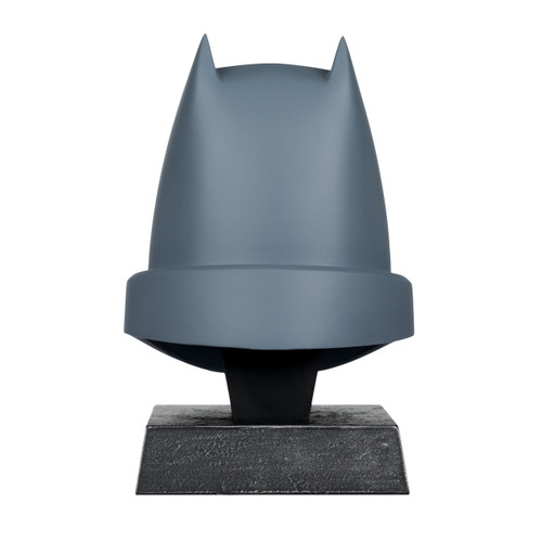 DC Direct: Armoured Batman (The Dark Knight Returns) Cowl 1:3 Scale Replica