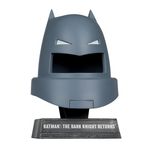 DC Direct: Armoured Batman (The Dark Knight Returns) Cowl 1:3 Scale Replica