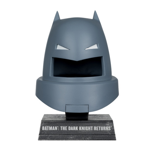 DC Direct: Armoured Batman (The Dark Knight Returns) Cowl 1:3 Scale Replica