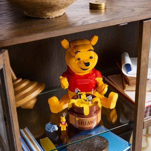 Disney Winnie the Pooh Set for Adults 43300