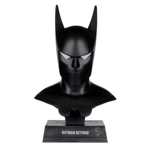 DC Direct: Batman Beyond Cowl 1:3 Scale Replica