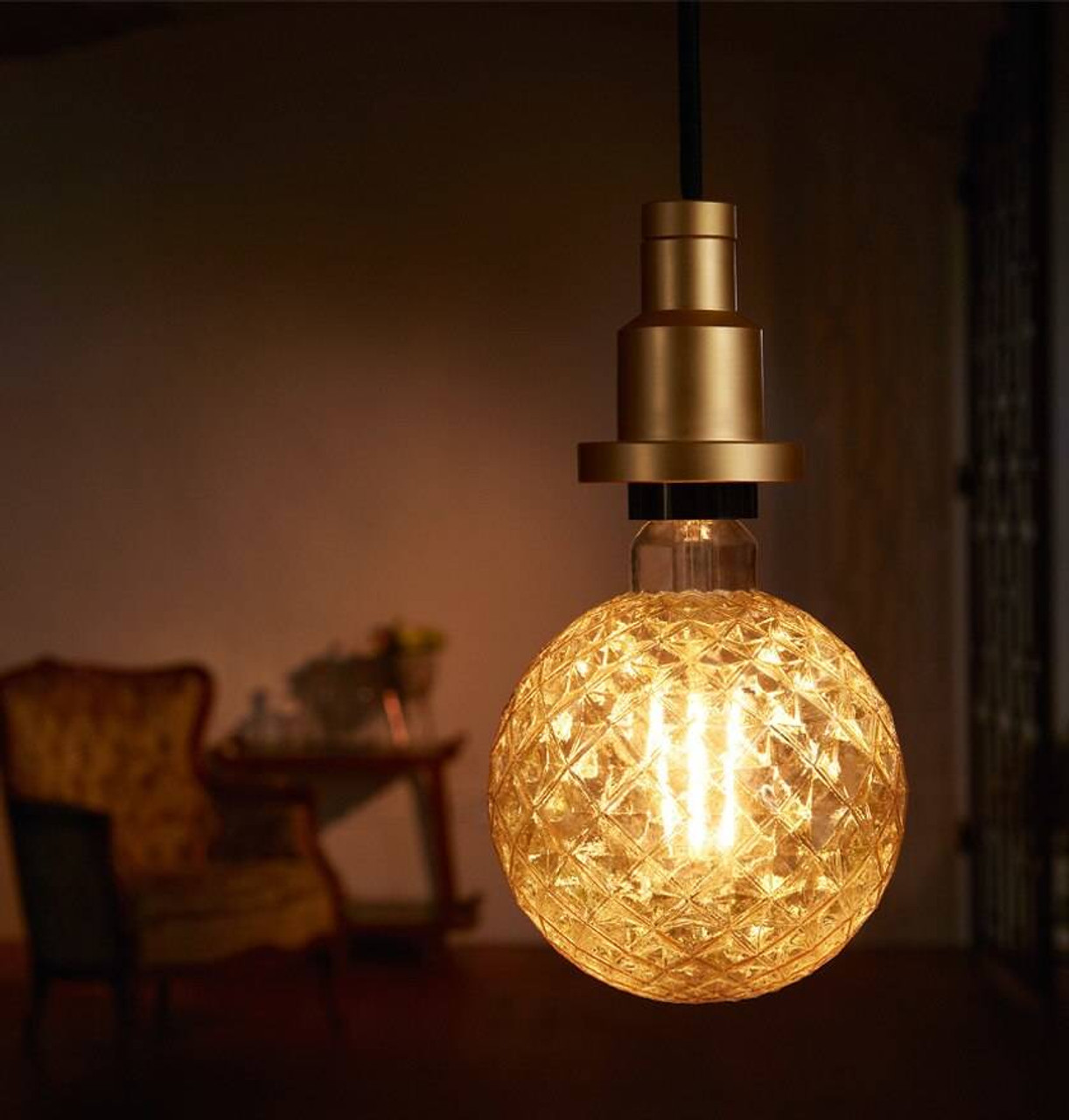 Handel Lenen voor de helft Osram LED G125 Globe 4W E27 Pinecone 2400K Gold | Lightbulbs Direct