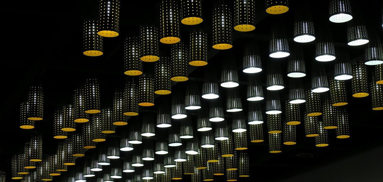Crompton Lamps LED Reflector Screw Light Bulbs Crompton Lamps LED Reflector Screw Light Bulbs