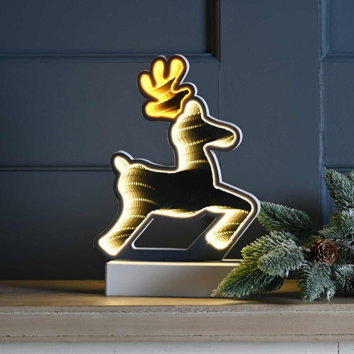 Festive 23cm Battery Operated Infinity Reindeer