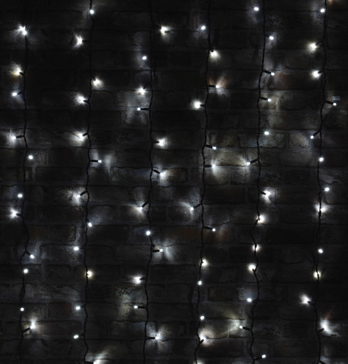 Image of Lyyt-Connect 1.2m 102 Cool White LED Connectable Outdoor Curtain Lights