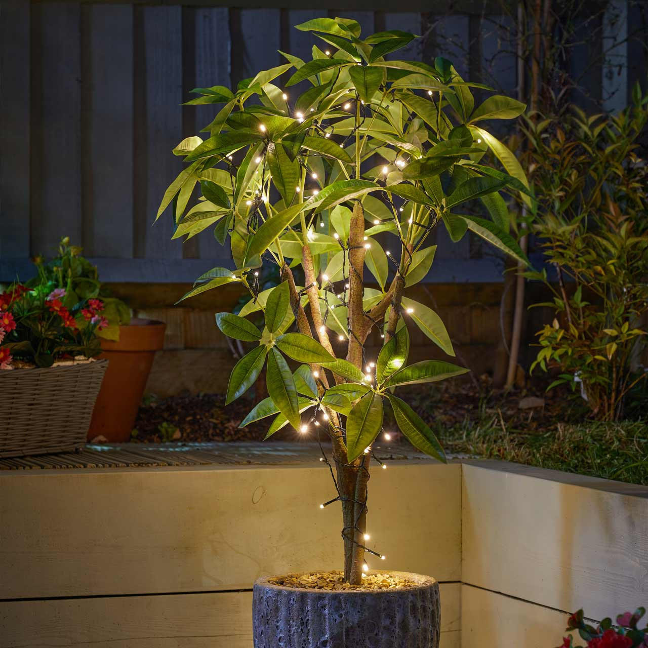 Smart Solar LED 10m String Light (100 Lights) Warm White