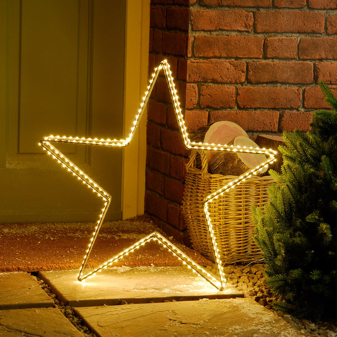Festive 58cm Dewdrop Star Christmas Window Decoration 280 Warm White LEDs