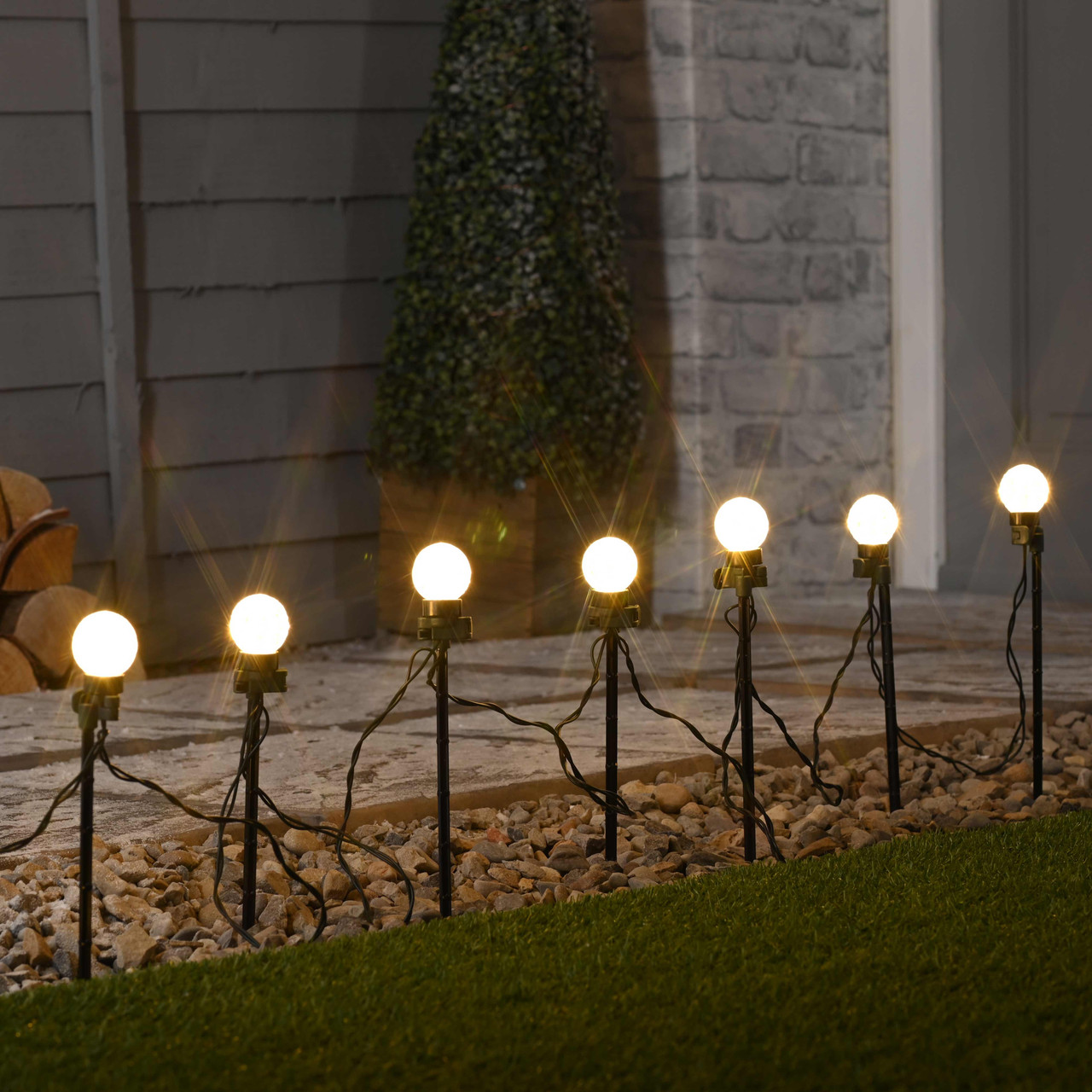 Festive Set of 10 Diamond Ball Flexi Garden & Tree Lights with Ground Stakes