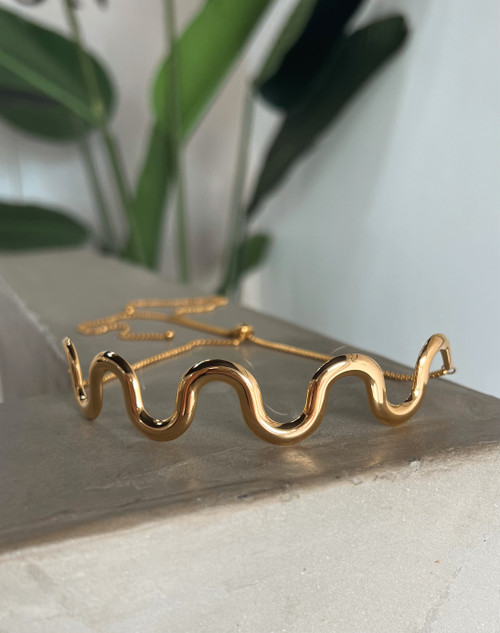 She’s Fine (Choker)