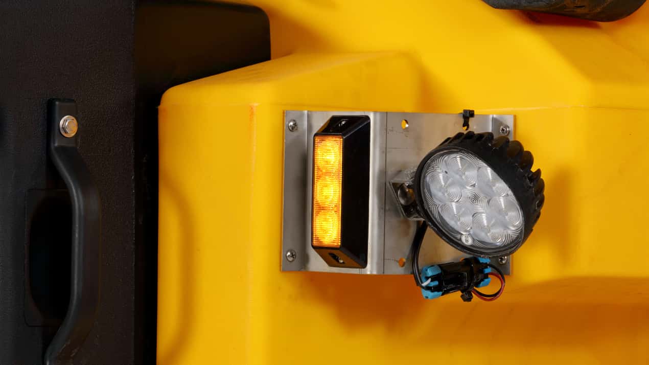 poly-caster-strobe-light-kit.jpg poly-caster-strobe-light-kit.jpg