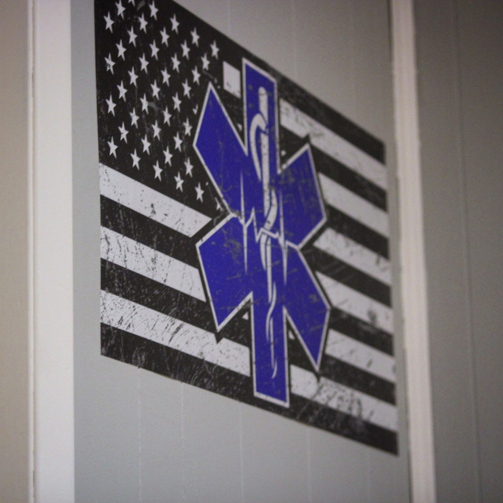 Paramedic Flag - Wall Decal