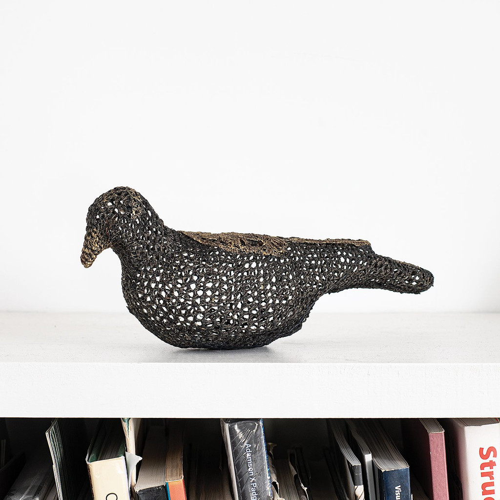 91nm Chick with Gold Top