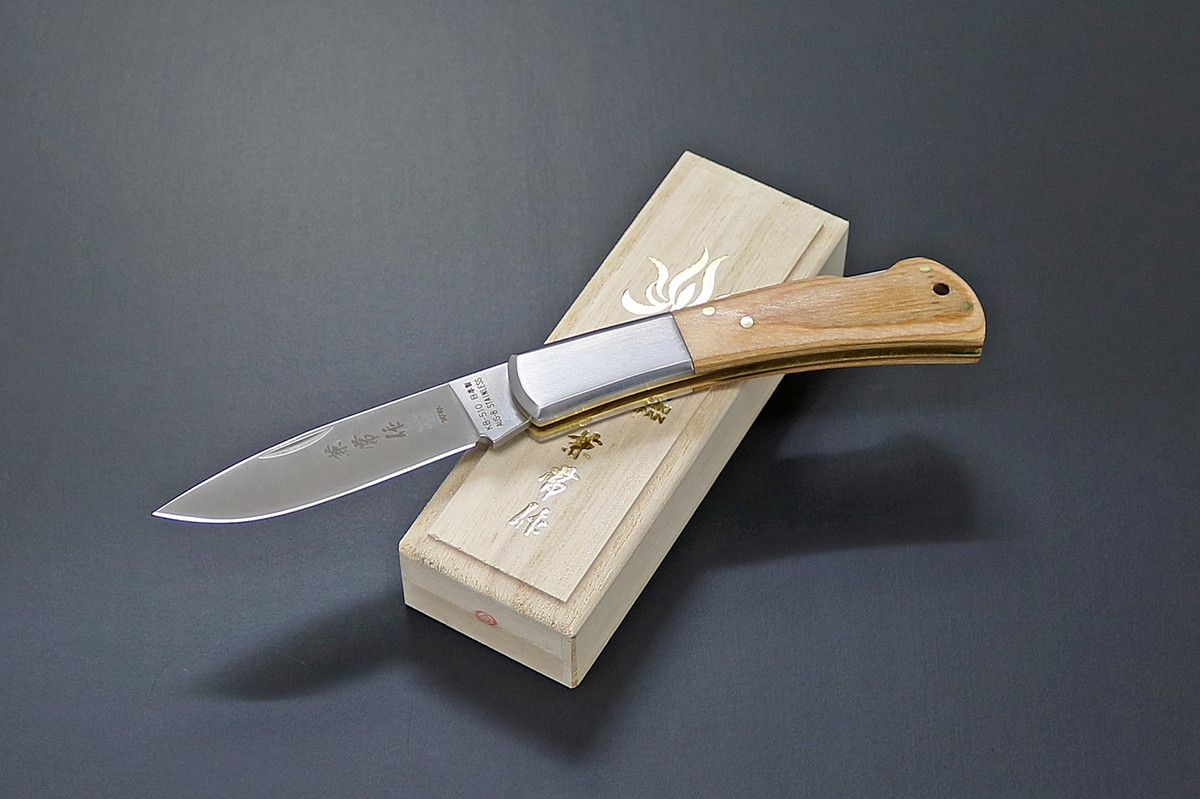 Kanetsune Seki Japan Kaico-Tou Black KB-511 AUS-8 Folding Lockback