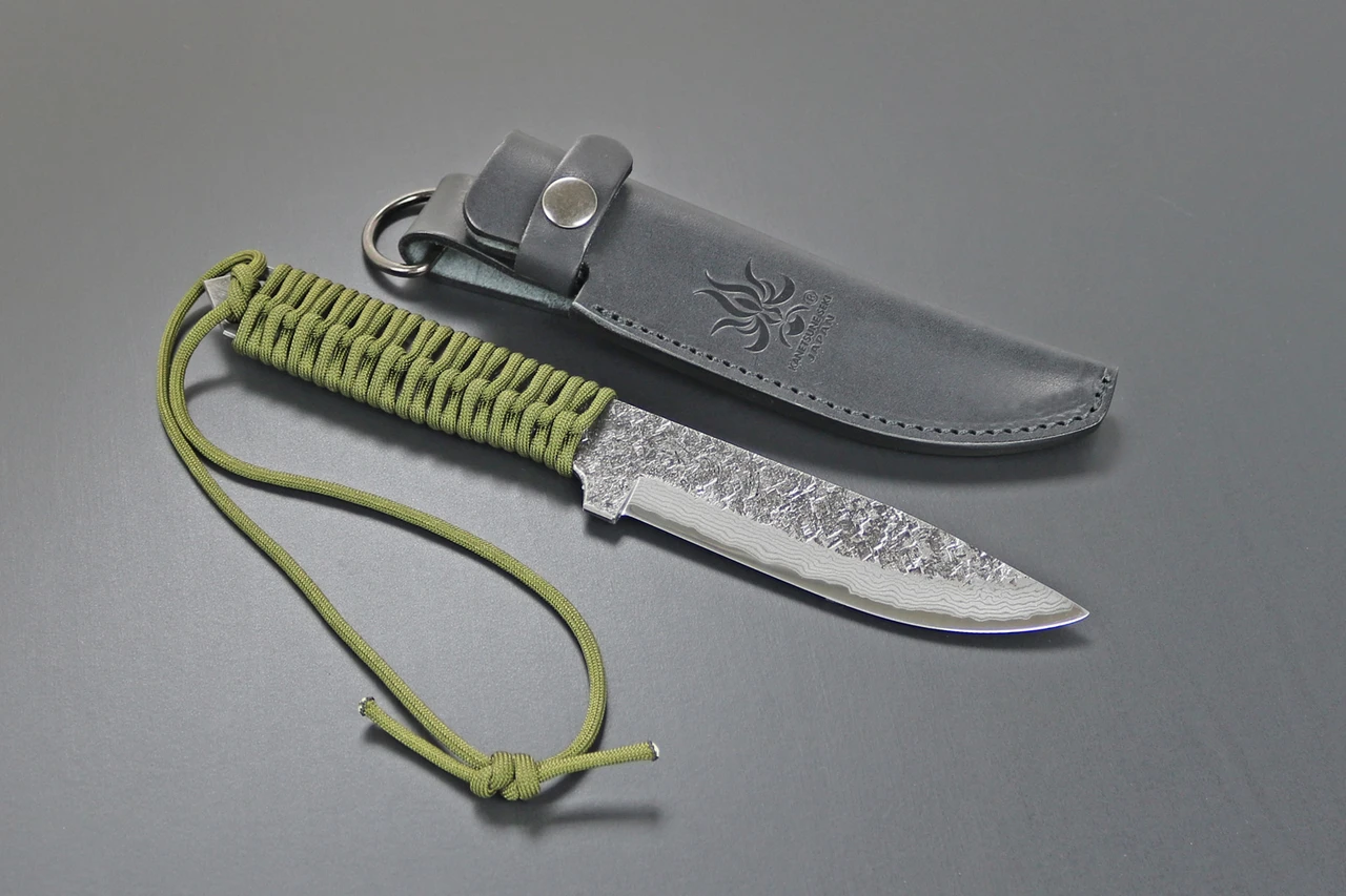 Kanetsune Seki Japan KB-280 Karasu Blue Steel 125mm Paracord Hunting Field Knife