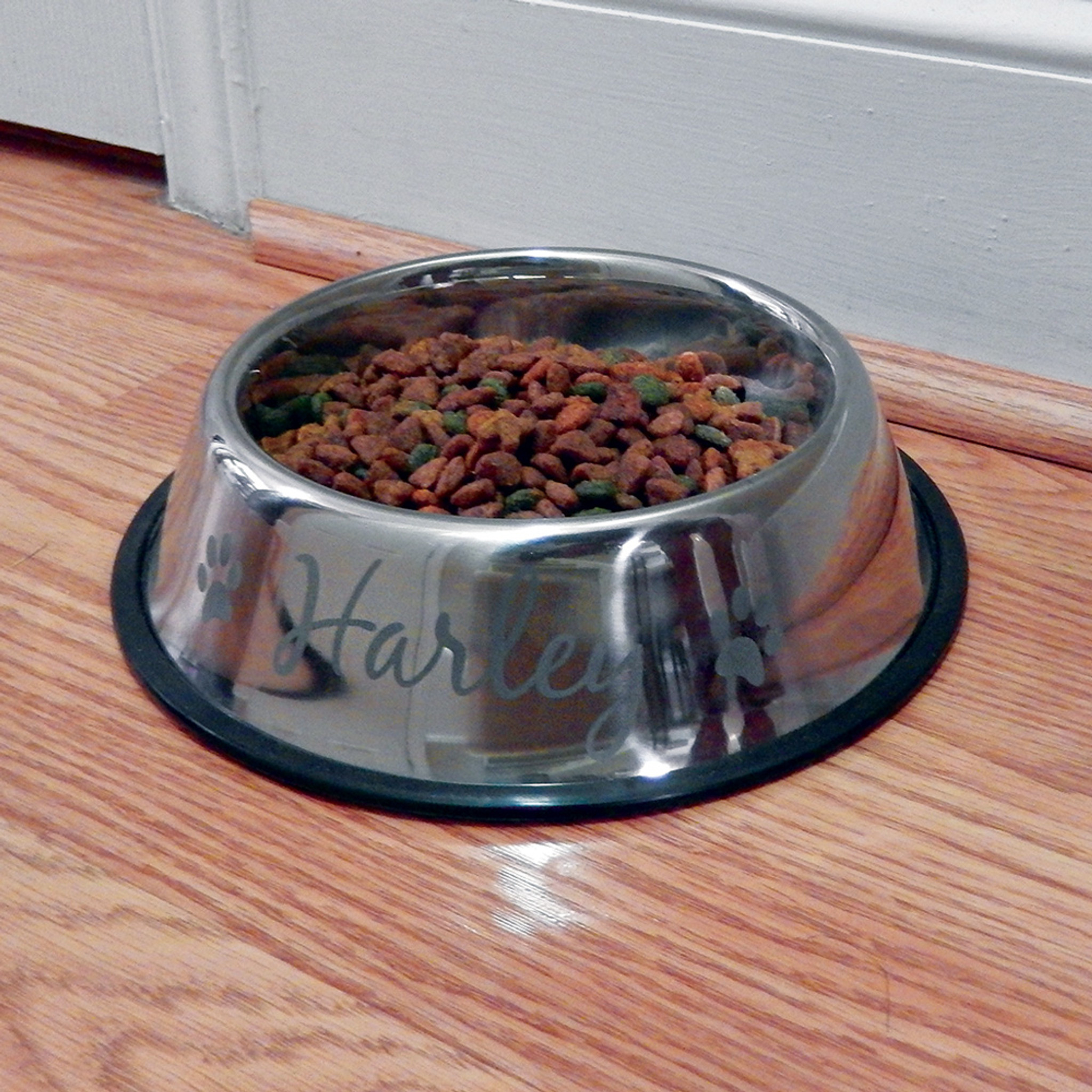 dog food and water bowl