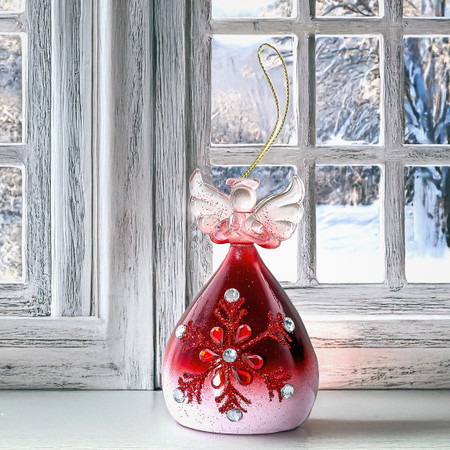 11-11-24_red_angel_L-