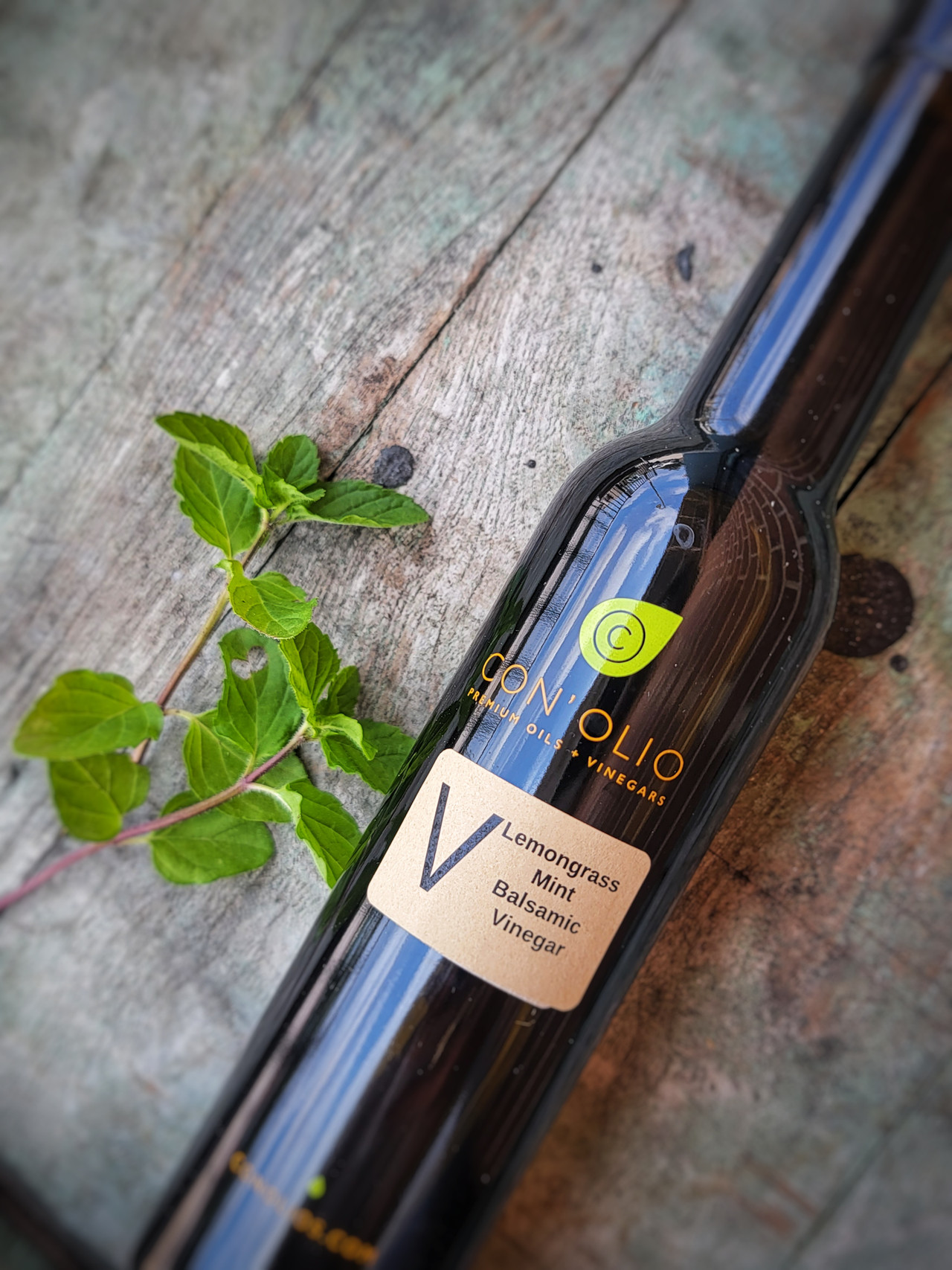 Lemongrass Mint Balsamic Vinegar Con' Olio Oils & Vinegars