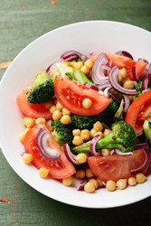 Tomato Broccoli Garbanzo Salad