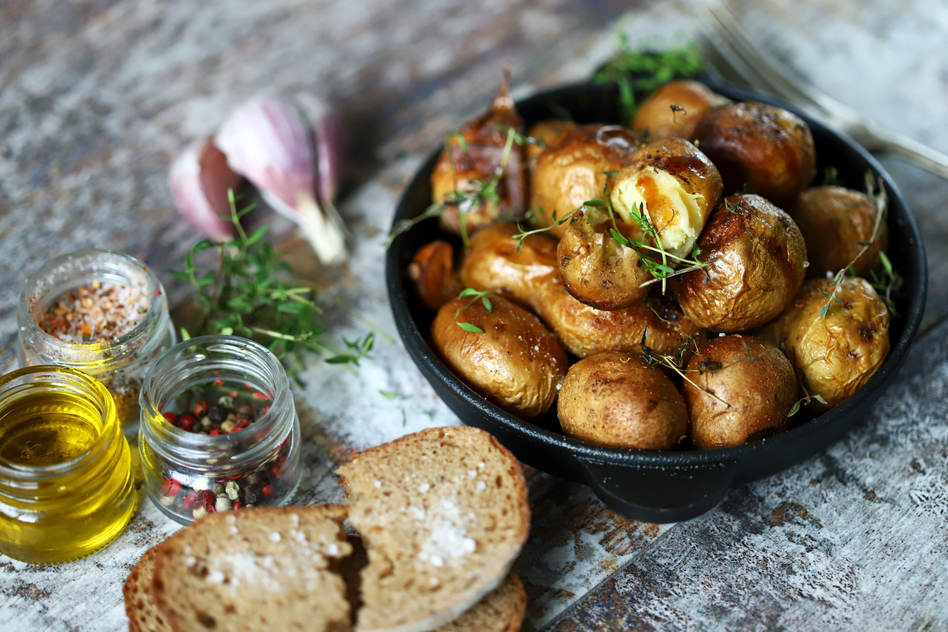 Olive Oil Roasted Garlic Potatoes Con' Olio Oils & Vinegars