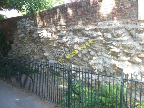 Photo 6"x4" Part of the Roman walls of Dorchester Dorchester\/SY6890 c2010