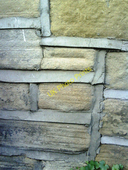 Photo 6"x4" The Albion, Otley Street benchmark Skipton c2010