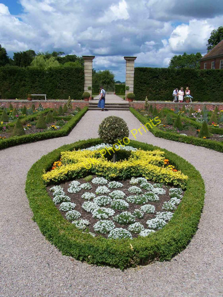Photo 6"x4" Parterre Garden, Hanbury Hall Gallows Green\/SO9362 c2010