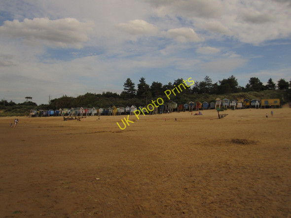 Photo 6"x4" Wells next the Sea: beach with beach huts Wells-Next-The-Sea c2010