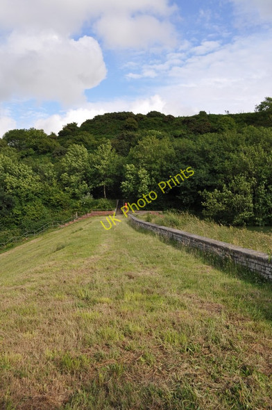 Photo 6"x4" The top of a grass bank between the upper and lower bodies of water at Slade Reservoir Ilfracombe c2010