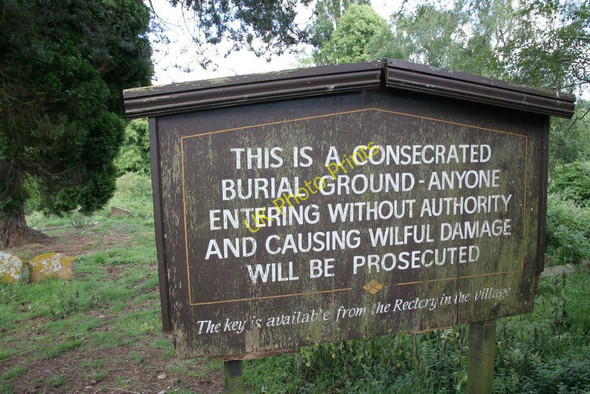 Photo 6"x4" Notice past the gate Boughton\/SP7565 c2010